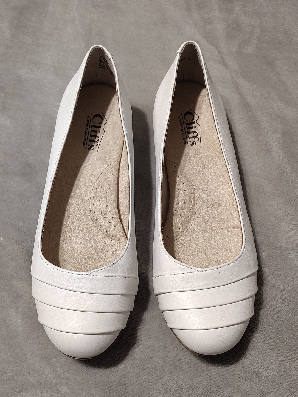 White Cliffs Slip On Maryjane Shoes Women's Size 9
